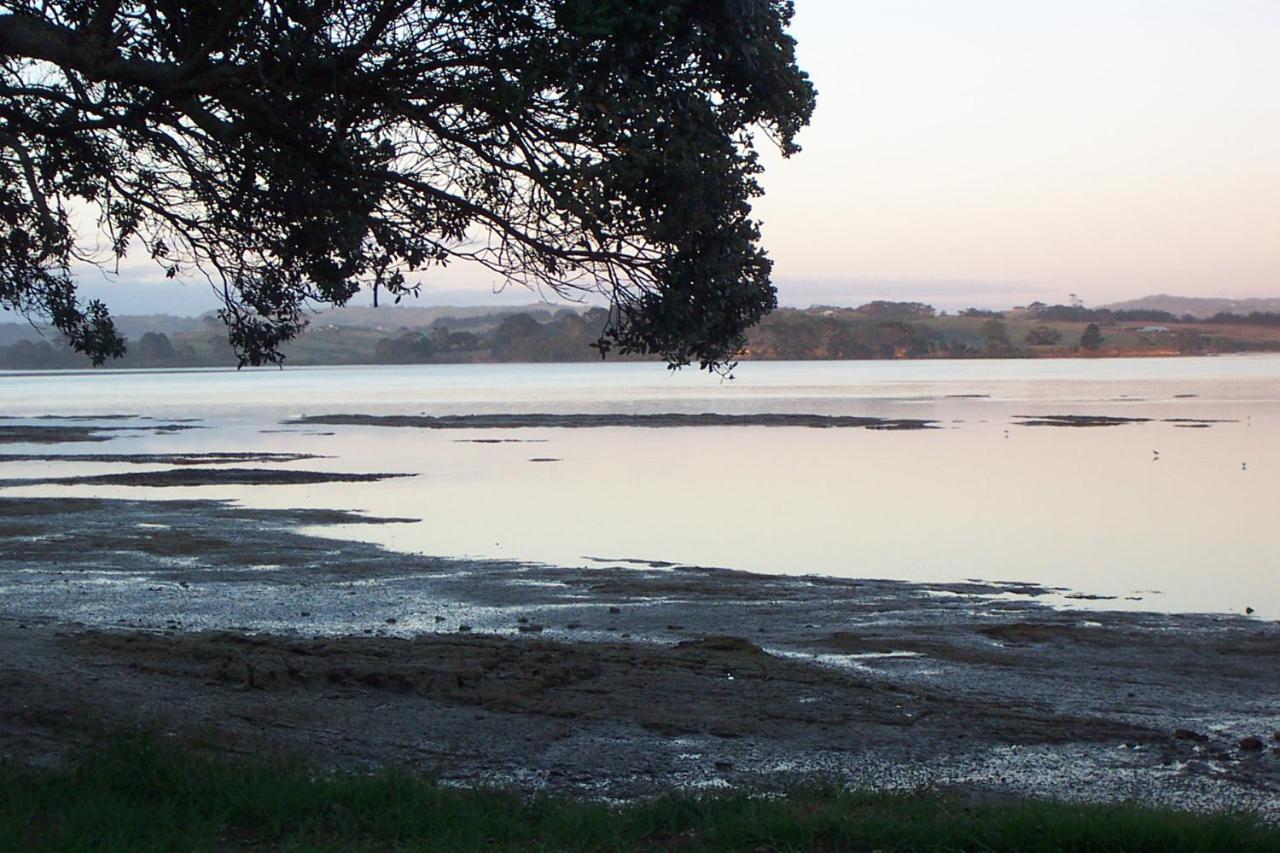 Absolute Waterfront Serenity Near Auckland Clarks Beach 외부 사진
