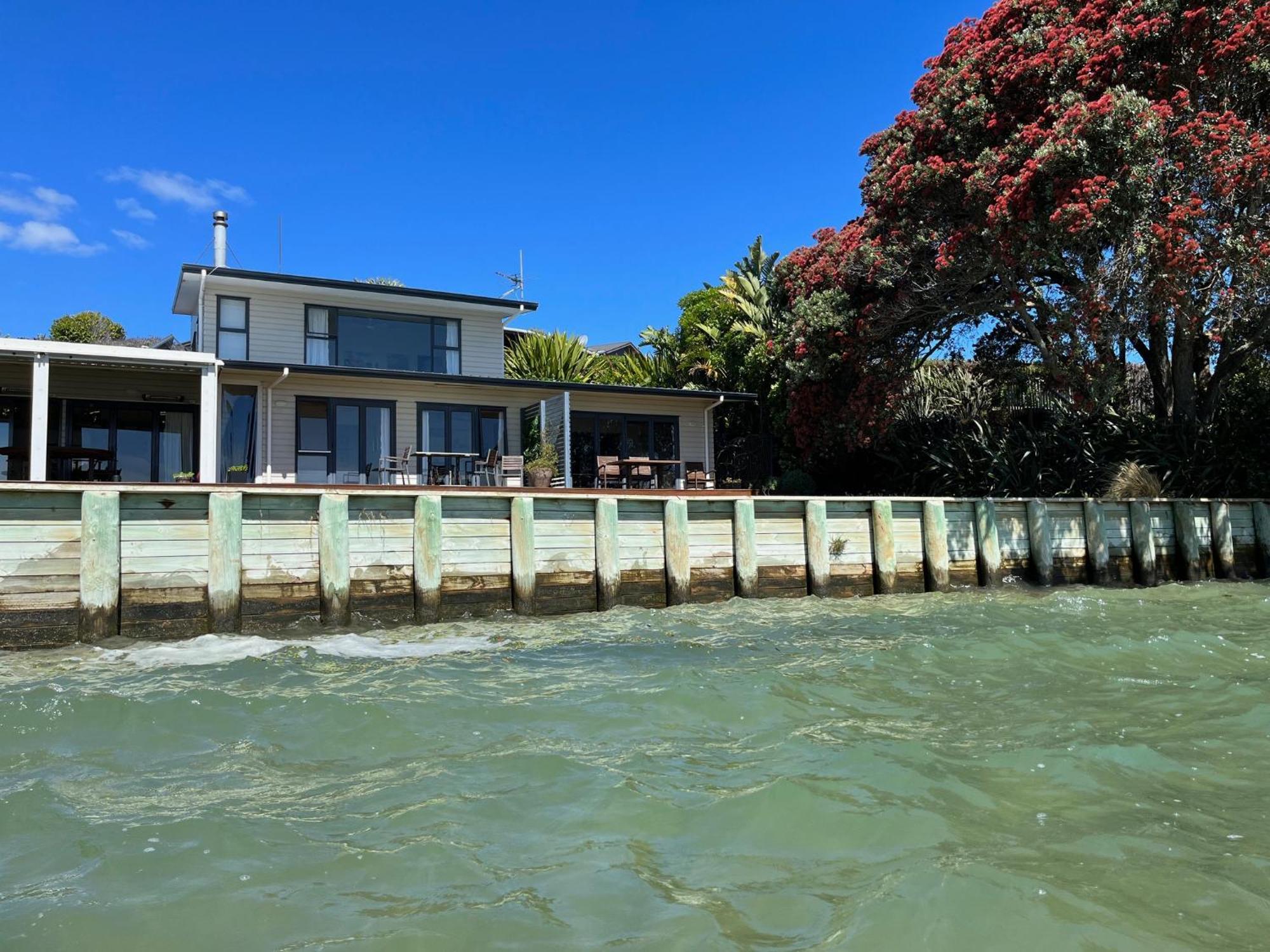 Absolute Waterfront Serenity Near Auckland Clarks Beach 외부 사진
