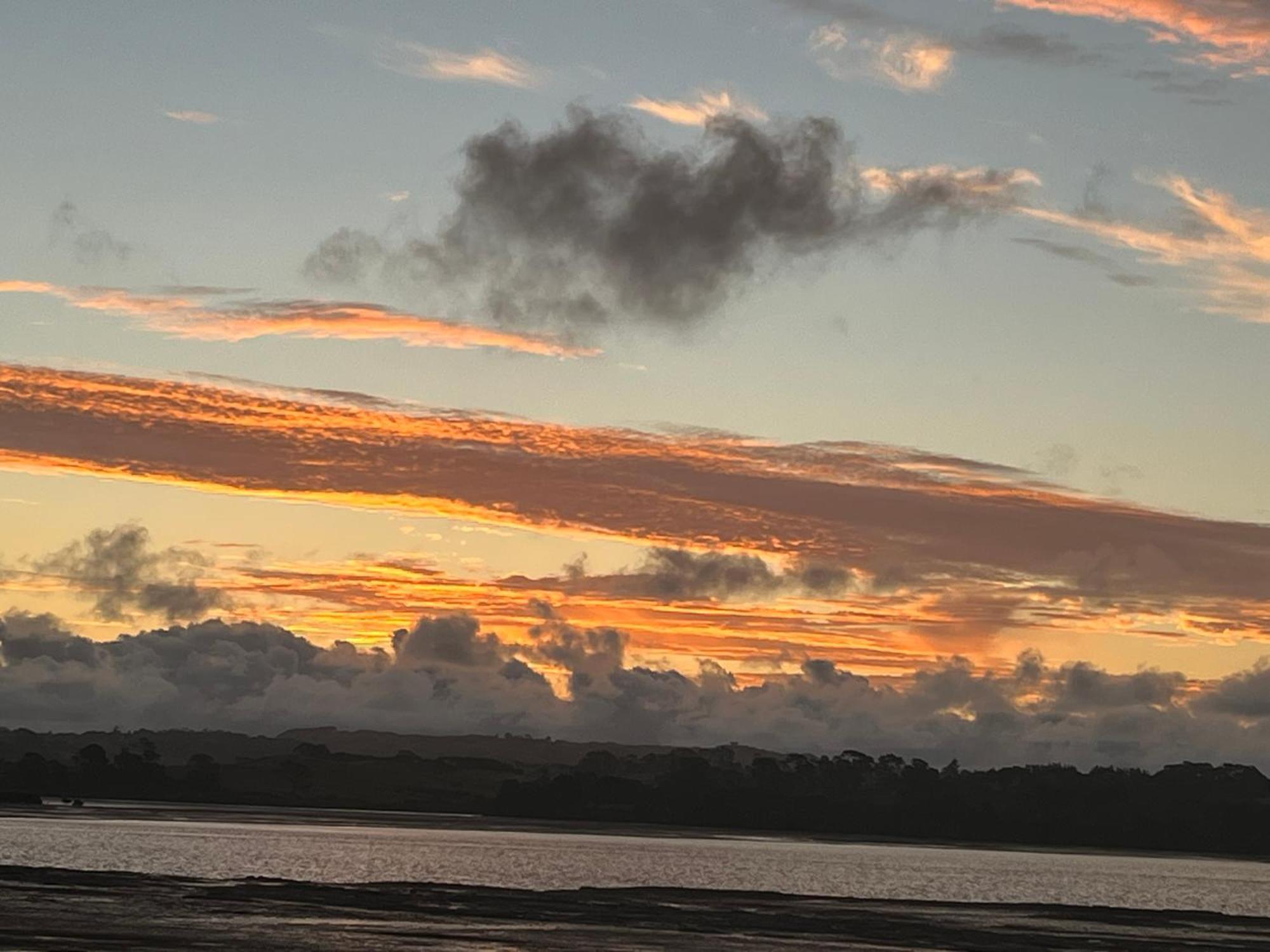 Absolute Waterfront Serenity Near Auckland Clarks Beach 외부 사진