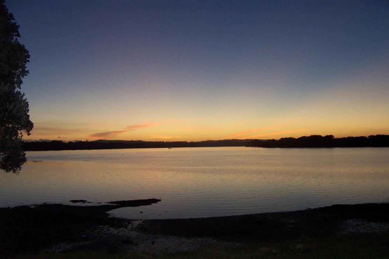 Absolute Waterfront Serenity Near Auckland Clarks Beach 외부 사진